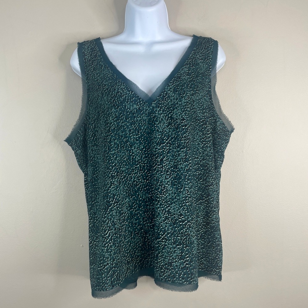 Chelsea 28 Minimalist Sleeveless Top Womens Large Green Feminine Career Casual‎